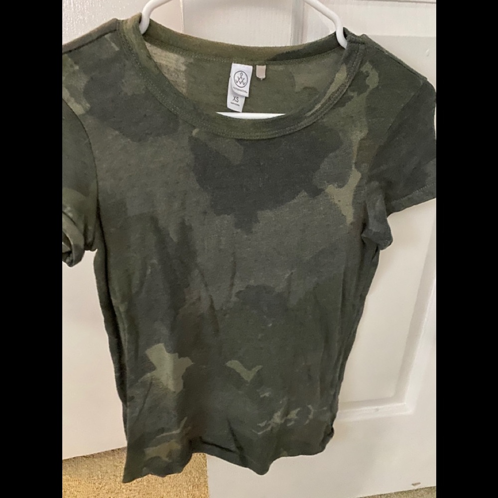 Camo tee
